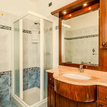 Campasc By Interhome Gera Lario