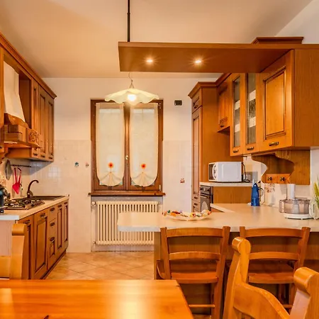 Campasc By Interhome
